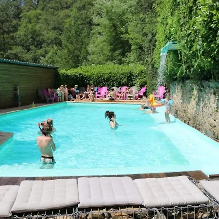 Zecamping 3 Etoiles Avec Piscine Bar Et Restaurant En Bord De Ruisseau Holiday home Belguiral